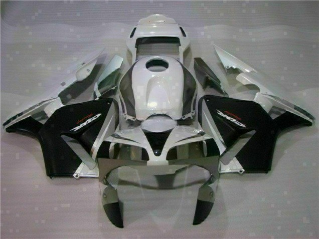 03-04 White CBR600RR Aftermarket Motorcycle Fairing 03-04 White CBR600RR Aftermarket Motorcycle Fairing