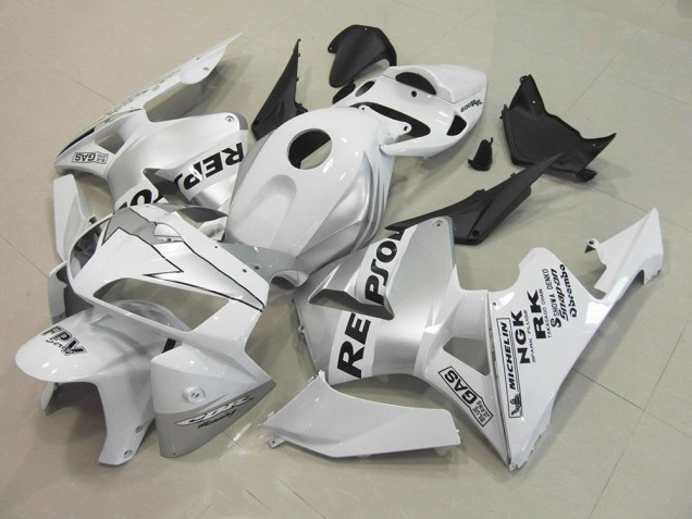 05-06 Repsol White Silver CBR600RR Motorcycle Fairings 05-06 Repsol White Silver CBR600RR Motorcycle Fairings
